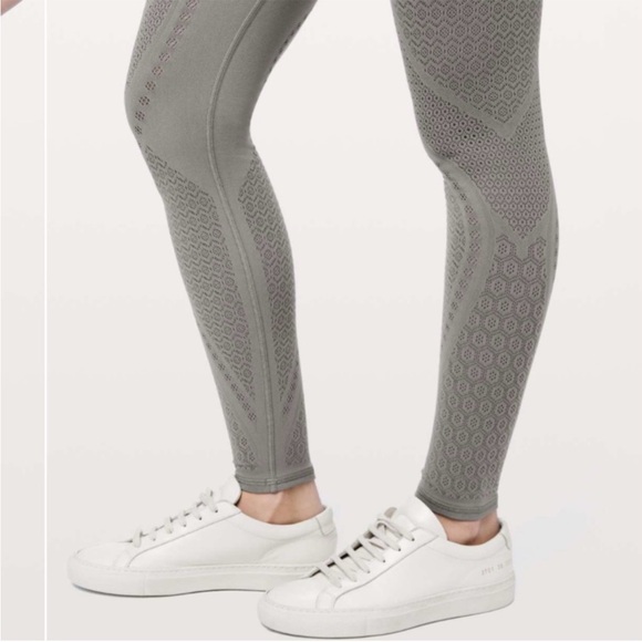 Bundle Lululemon athletic set sports bra and leggings - Picture 10 of 12